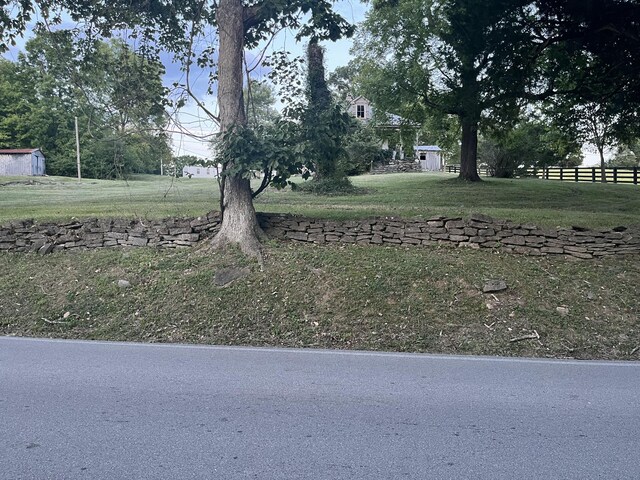 132 Harvieland Rd, Frankfort, KY 40601 - view of yard
