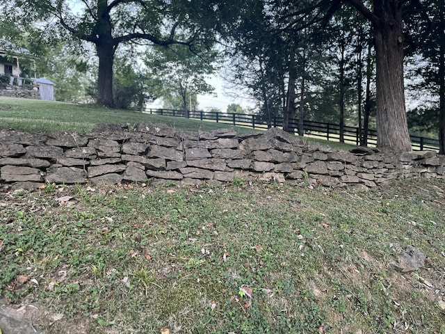 132 Harvieland Rd, Frankfort, KY 40601 - view of yard