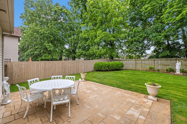 2293 Sunningdale Dr, Lexington, KY 40509 - view of patio with outdoor dining area