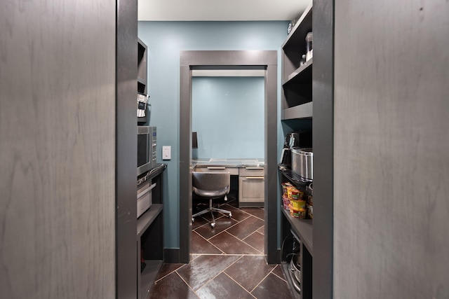104 Barkley Ests, Nicholasville, KY 40356 - office featuring built in desk