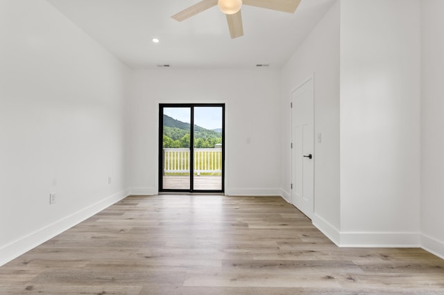 138 Hickory Grove Ln, Stanton, KY 40380 - empty room with a ceiling fan, light wood-type flooring, and recessed lighting