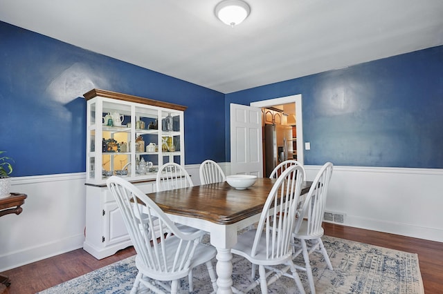 832 N 25th St, Middlesboro, KY 40965 - dining area featuring wood finished floors