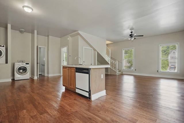 832 N 25th St, Middlesboro, KY 40965 - kitchen with dishwasher, washer / clothes dryer, open floor plan, and light countertops