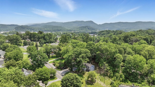 832 N 25th St, Middlesboro, KY 40965 - aerial view of a mountainous background