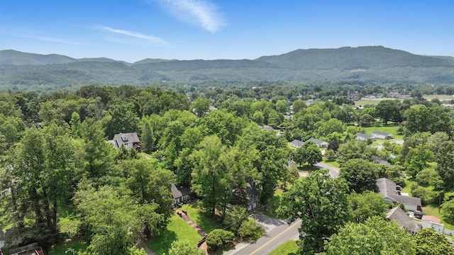 832 N 25th St, Middlesboro, KY 40965 - bird's eye view of a mountainous background