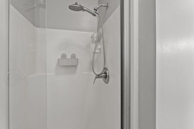 1217 Wyndham Hills Dr, Lexington, KY 40514 - bathroom view of a stall shower