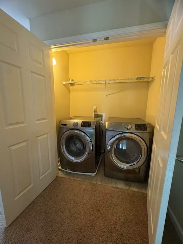 2765 Meadowsweet Ln, Lexington, KY 40511 - laundry room featuring washer and dryer and tile patterned floors