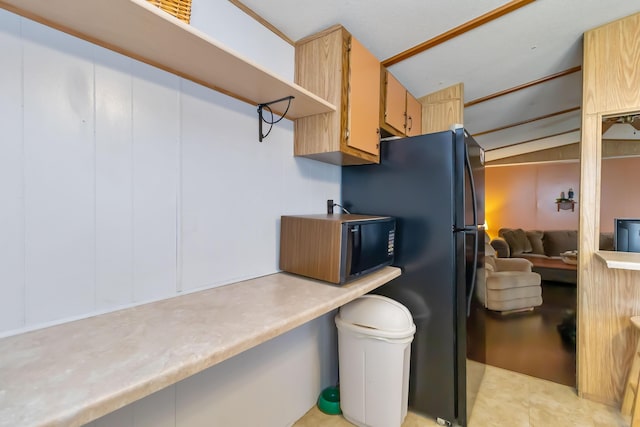 14 Scarlets Way, Bronston, KY 42518 - kitchen with black appliances and light countertops