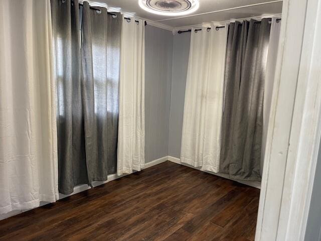 600 S 38th St, Middlesboro, KY 40965 - unfurnished room featuring dark wood-style floors