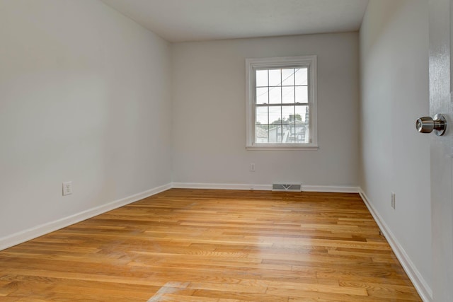 1818 Marlboro Dr, Lexington, KY 40505 - spare room with light wood finished floors and baseboards