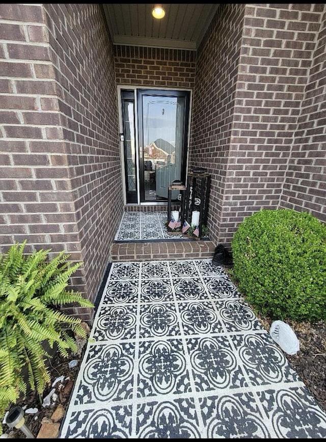 133 W Mcintosh Park, Georgetown, KY 40324 - property entrance featuring brick siding