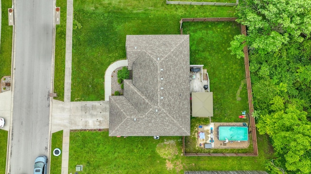 140 Central Park Ave, Berea, KY 40403 - aerial view of a pool area