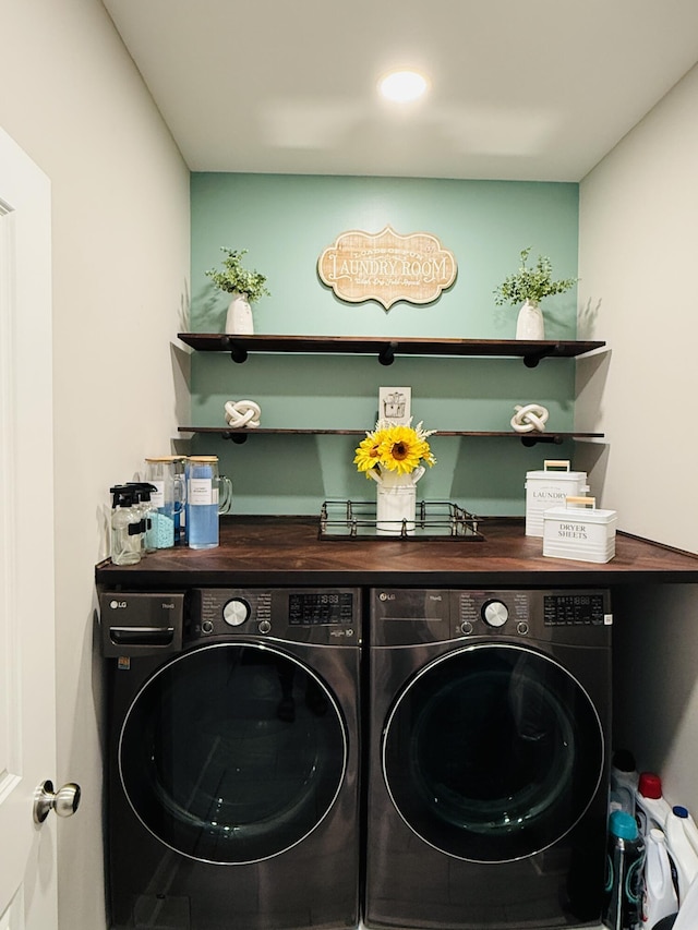 627 Fourwinds Dr, Richmond, KY 40475 - laundry area featuring independent washer and dryer and recessed lighting