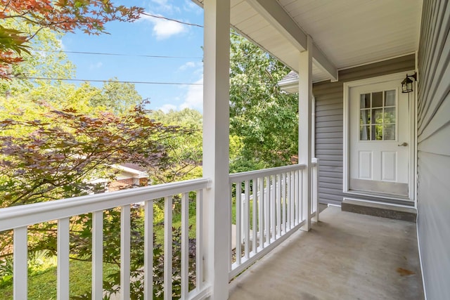 913 W 8th St, Corbin, KY 40701 - view of balcony