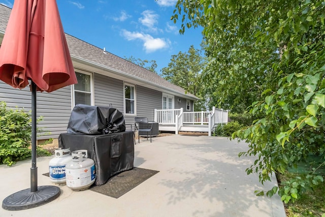 913 W 8th St, Corbin, KY 40701 - view of patio featuring a deck