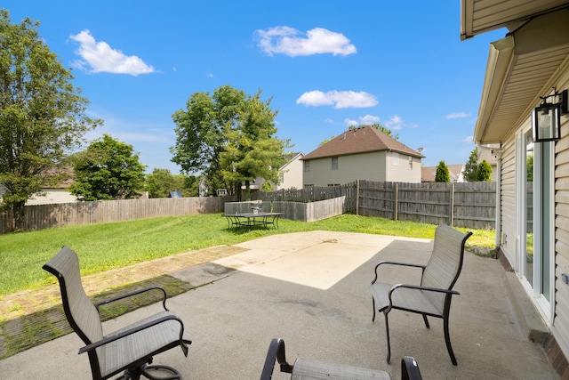 1109 Seville Ct, Lexington, KY 40515 - view of patio / terrace