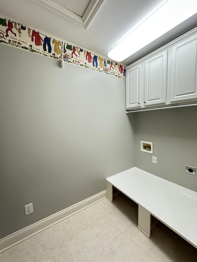 3217 Malone Dr, Lexington, KY 40513 - laundry area with hookup for an electric dryer, cabinet space, washer hookup, baseboards, and ornamental molding