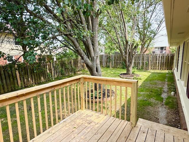 3501 Marsanne Ct, Lexington, KY 40515 - view of deck