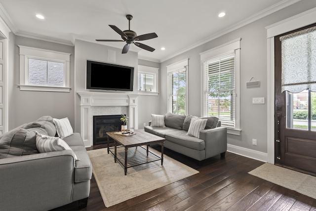 10910 Kings Crown Dr, Prospect, KY 40059 - living room with dark wood finished floors, plenty of natural light, a ceiling fan, baseboards, and recessed lighting