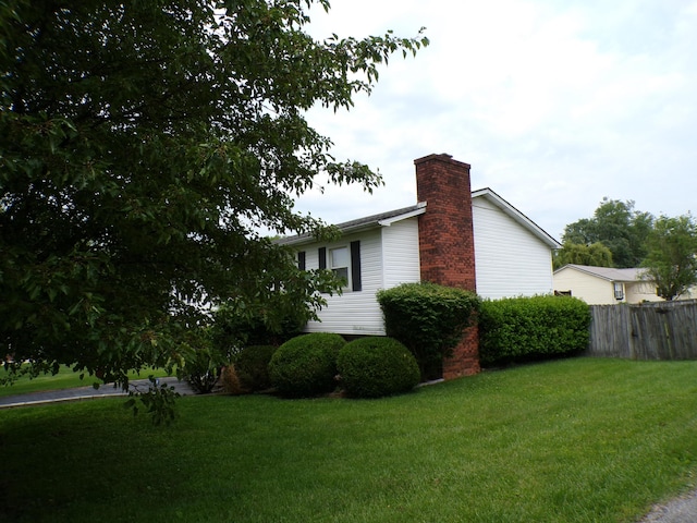 706 Allf Ln, London, KY 40741 - view of side of property with a chimney