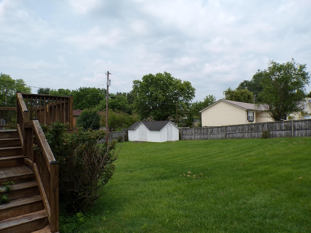 706 Allf Ln, London, KY 40741 - view of yard featuring stairs