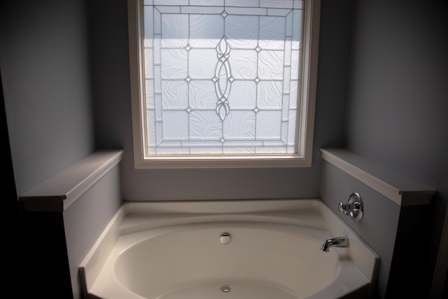 4745 Willman Way, Lexington, KY 40509 - full bathroom featuring a bath