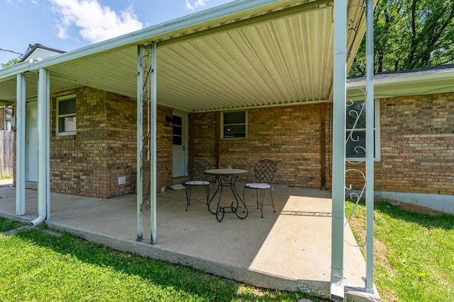 2812 Winter Park Dr, Lexington, KY 40517 - view of patio / terrace