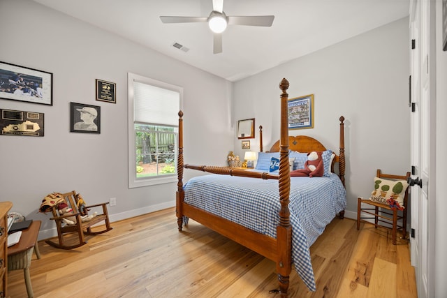 4291 Captains Ct, Lexington, KY 40513 - bedroom with baseboards, light wood-style flooring, and a ceiling fan