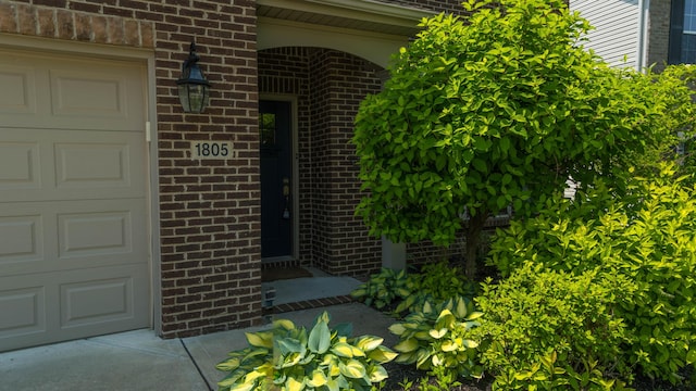 1805 Rachels Run, Lexington, KY 40509 - property entrance with brick siding