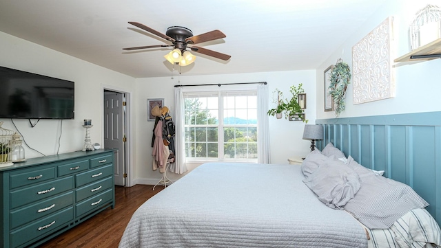 754 Countryside Cir, Mount Vernon, KY 40456 - bedroom featuring dark wood-style flooring and ceiling fan