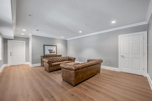 1617 Harmony Hall Ln, Lexington, KY 40502 - living room featuring wood finished floors, ornamental molding, baseboards, and recessed lighting
