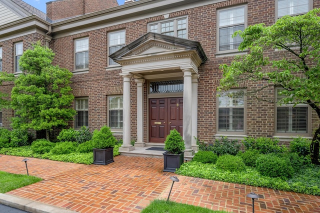 100 Idle Hour Dr Unit 8, Lexington, KY 40502 - property entrance featuring brick siding