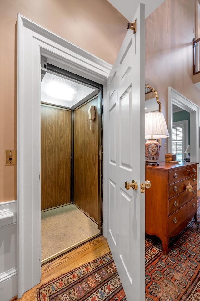 100 Idle Hour Dr Unit 8, Lexington, KY 40502 - hallway featuring wood finished floors