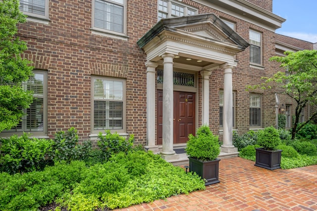 100 Idle Hour Dr Unit 8, Lexington, KY 40502 - property entrance featuring brick siding