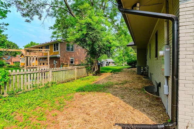 2933 Montavesta Rd, Lexington, KY 40502 - view of yard with central AC unit