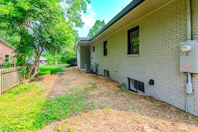 2933 Montavesta Rd, Lexington, KY 40502 - view of yard with central air condition unit
