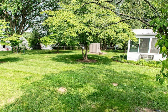 135 Rolling Acres Dr, Frankfort, KY 40601 - view of yard with a sunroom