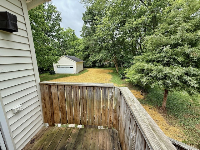 215 Bellevue Ave, Wilmore, KY 40390 - deck featuring an outdoor structure