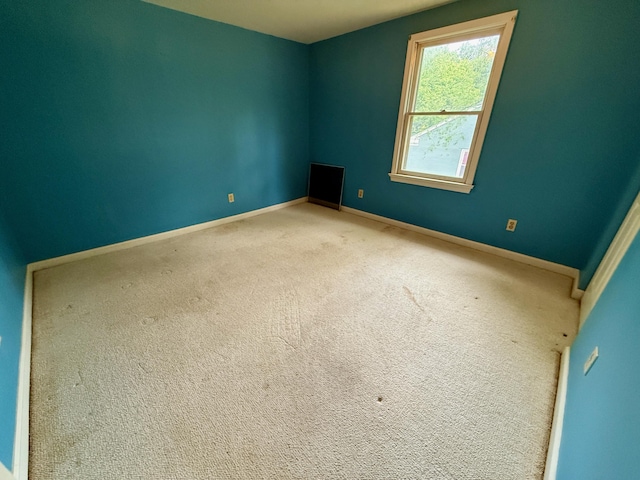 215 Bellevue Ave, Wilmore, KY 40390 - empty room featuring baseboards and carpet