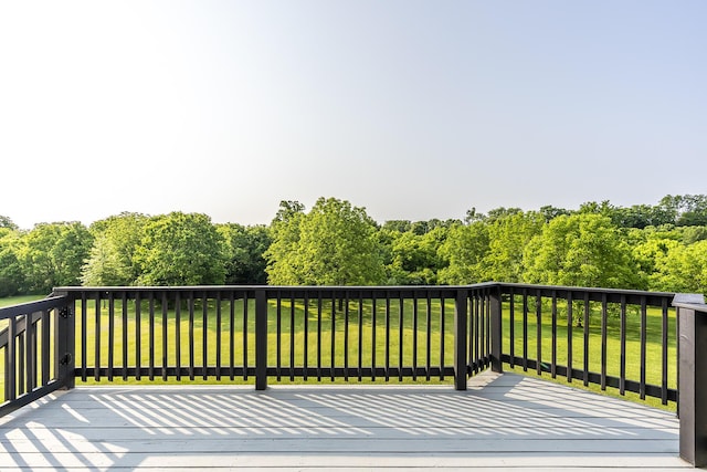 162 Johnstone Trl, Georgetown, KY 40324 - wooden deck with a yard