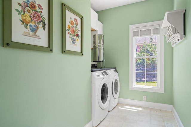 143 Winding View Trl, Georgetown, KY 40324 - laundry room featuring washing machine and dryer and baseboards
