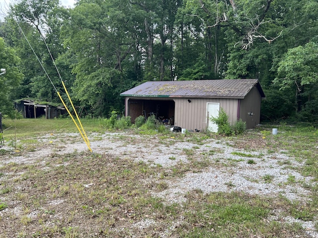 165 Gentry Laswell Rd, Brodhead, KY 40409 - view of pole building featuring a forest view