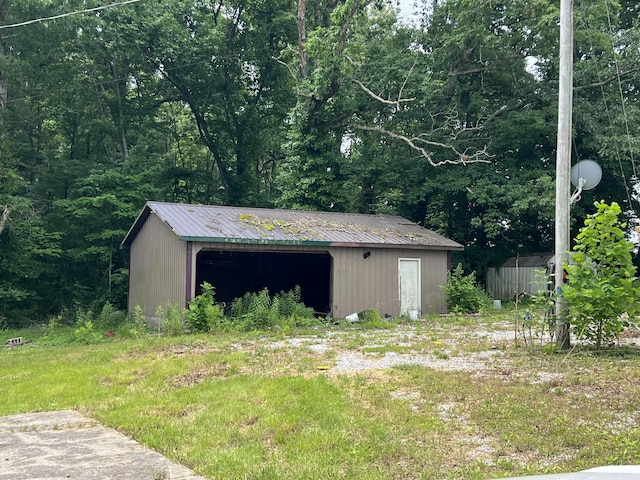 165 Gentry Laswell Rd, Brodhead, KY 40409 - view of pole building with a forest view