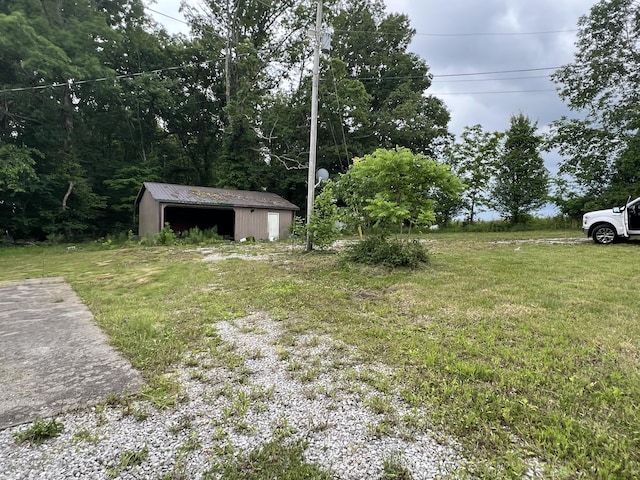 165 Gentry Laswell Rd, Brodhead, KY 40409 - view of grassy yard featuring an outbuilding