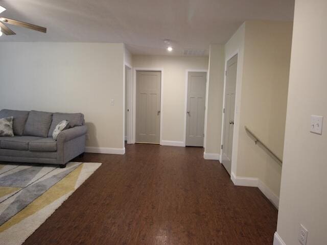 91 Graysons Way, Somerset, KY 42503 - living area featuring baseboards, a ceiling fan, and wood finished floors