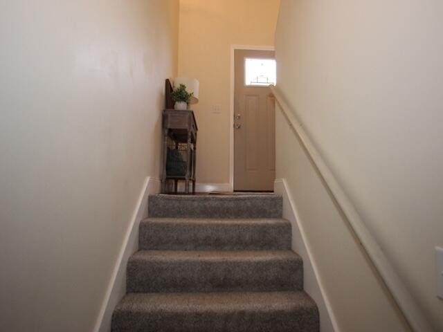 91 Graysons Way, Somerset, KY 42503 - view of stairs