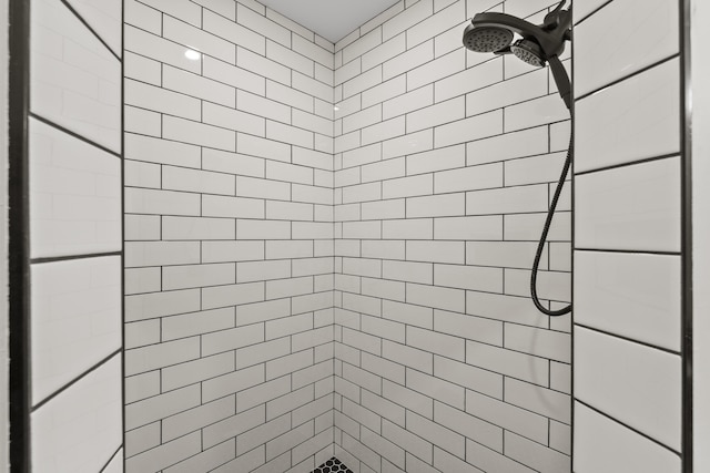 202 Max Cavnes Rd, Danville, KY 40422 - full bathroom featuring a tile shower