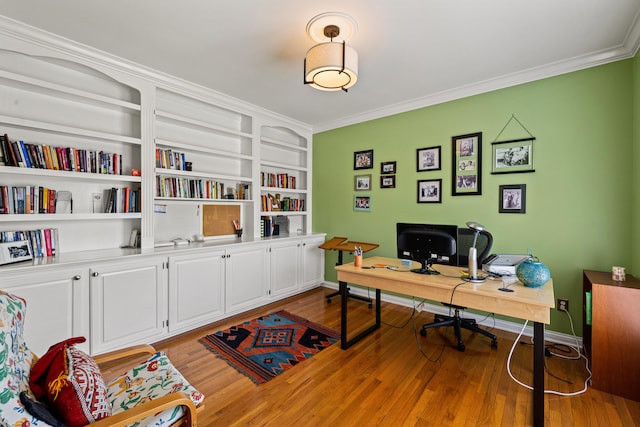 988 Fiddler Creek Way, Lexington, KY 40515 - home office featuring crown molding, light wood-style flooring, baseboards, and built in features