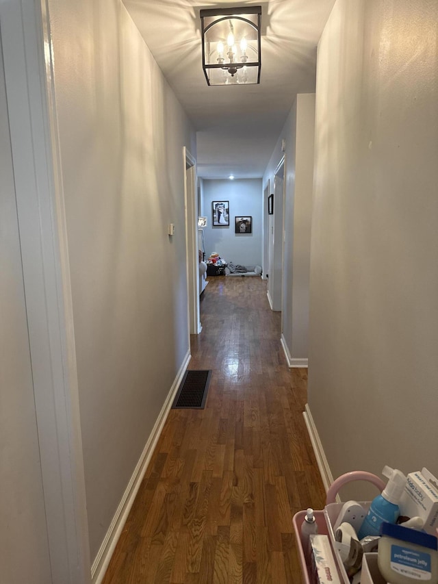 1021 Arapaho Trl, Frankfort, KY 40601 - hall featuring dark wood finished floors and baseboards