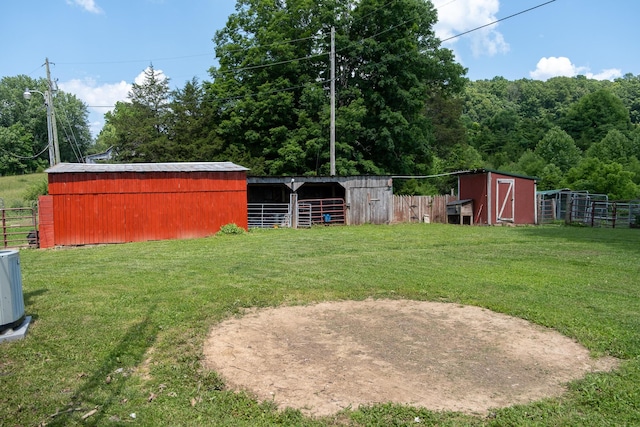 1987 White Rock Rd, Mount Vernon, KY 40456 - view of yard with an outbuilding and a pole building